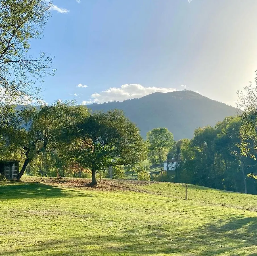 Foix Villa 150M2 Dans Tres Grand Parc Arbore