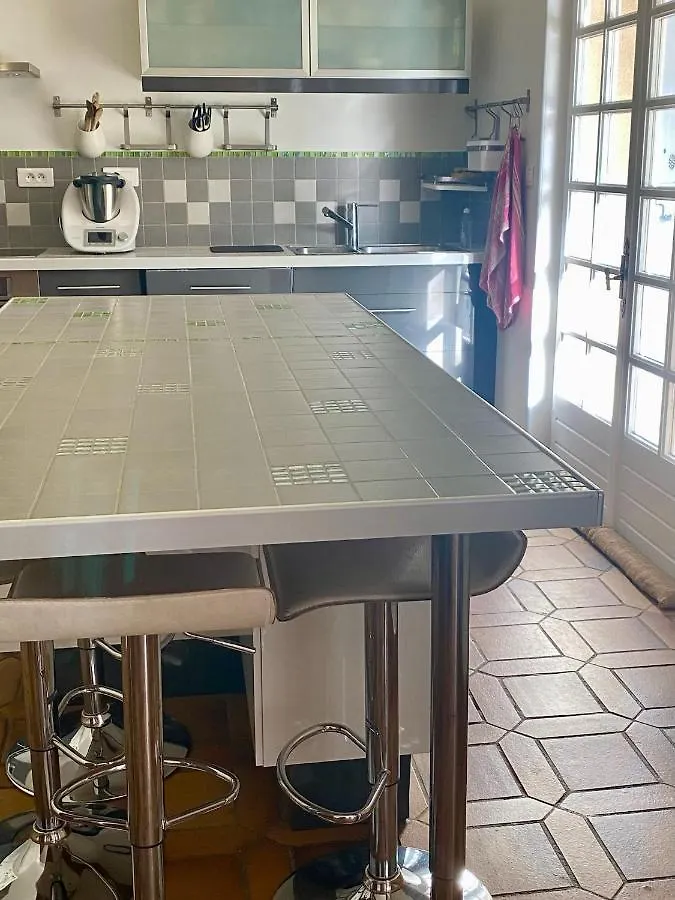 Foix Villa 150M2 Dans Tres Grand Parc Arbore